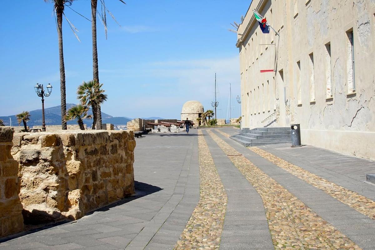 Ai Bastioni Di Alghero - 1 Bedroom Apartment A Few Meters From The Town Center Extérieur photo